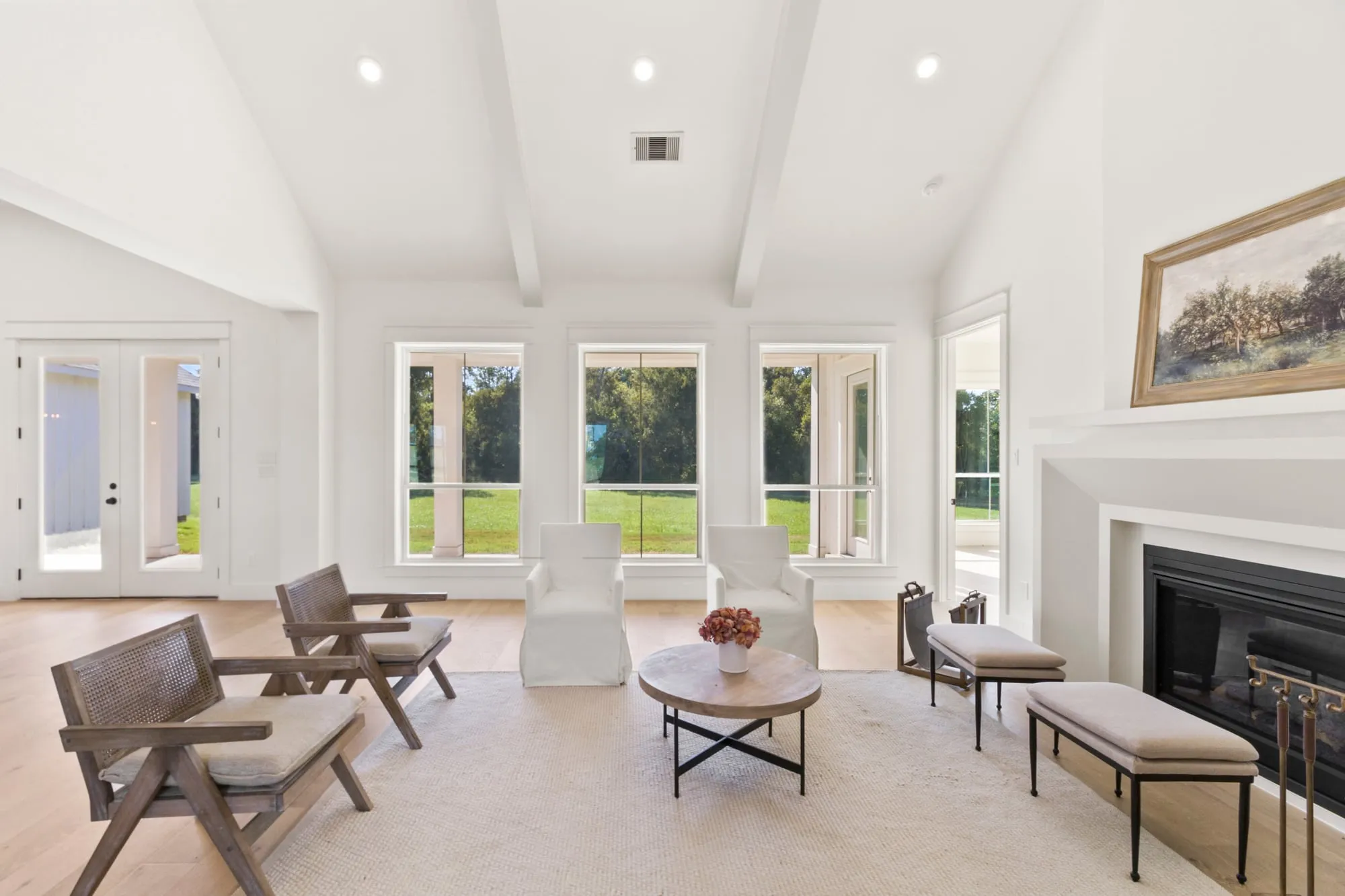 Entry and interior flow image for a real estate launch