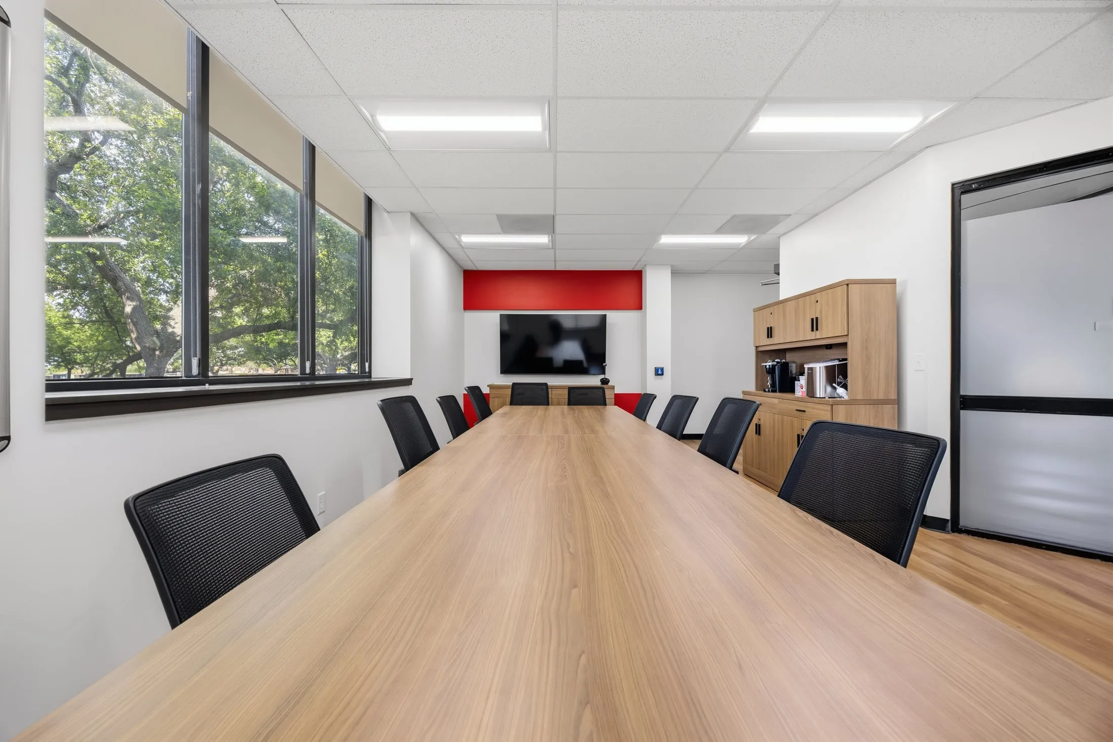 Conference room with daylight at the Lamar University Wimberly Registrar Office